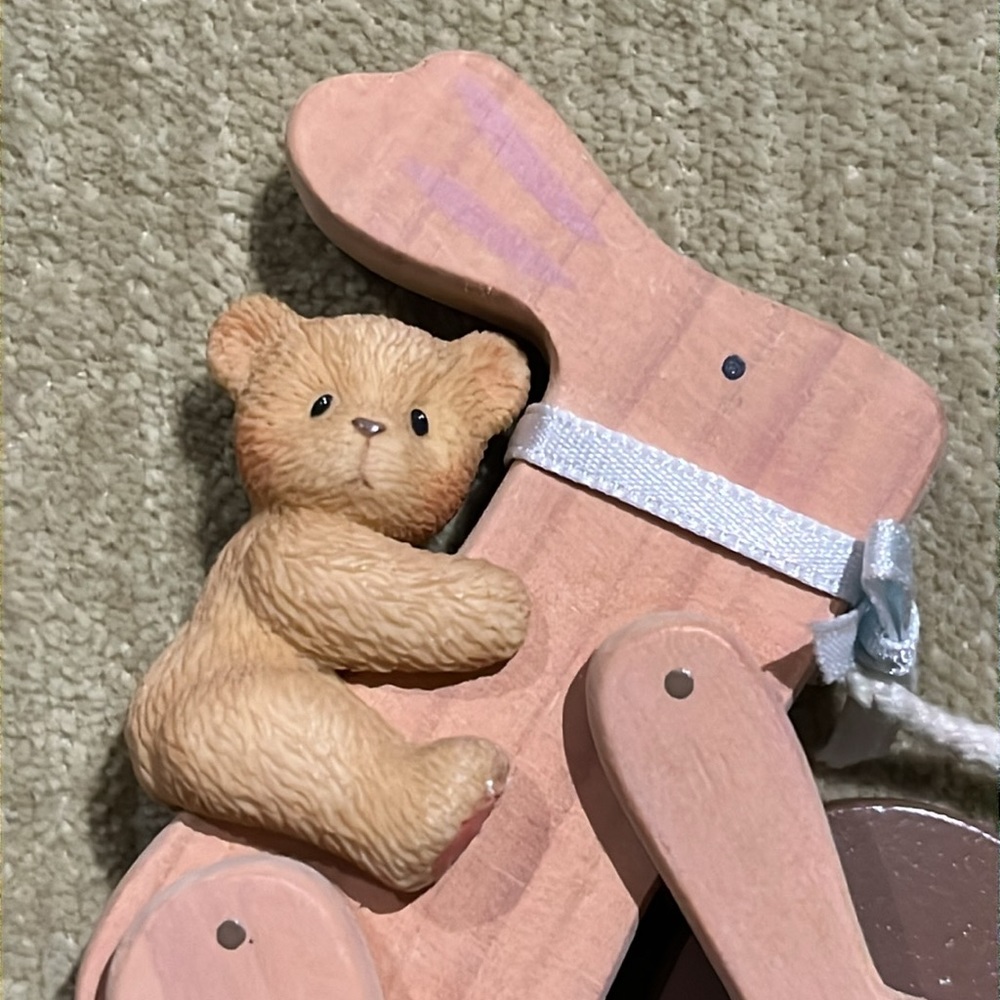 Cherished Teddies Figurine Everyone Needs an Occasional Hug 537187 Discontinued